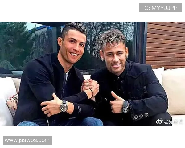 如何通过社交媒体和足球明星建立联系与互动的方法与技巧