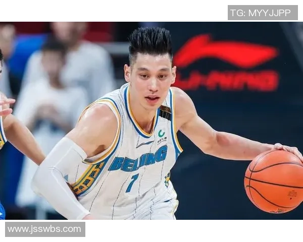 广州足球队在选拔赛中以70分稳居积分榜首位展现强劲实力